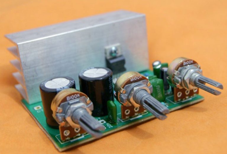 √ Skema Rangkaian Amplifier Mini LM 386 Watt Sederhana - Elektronikindo.com